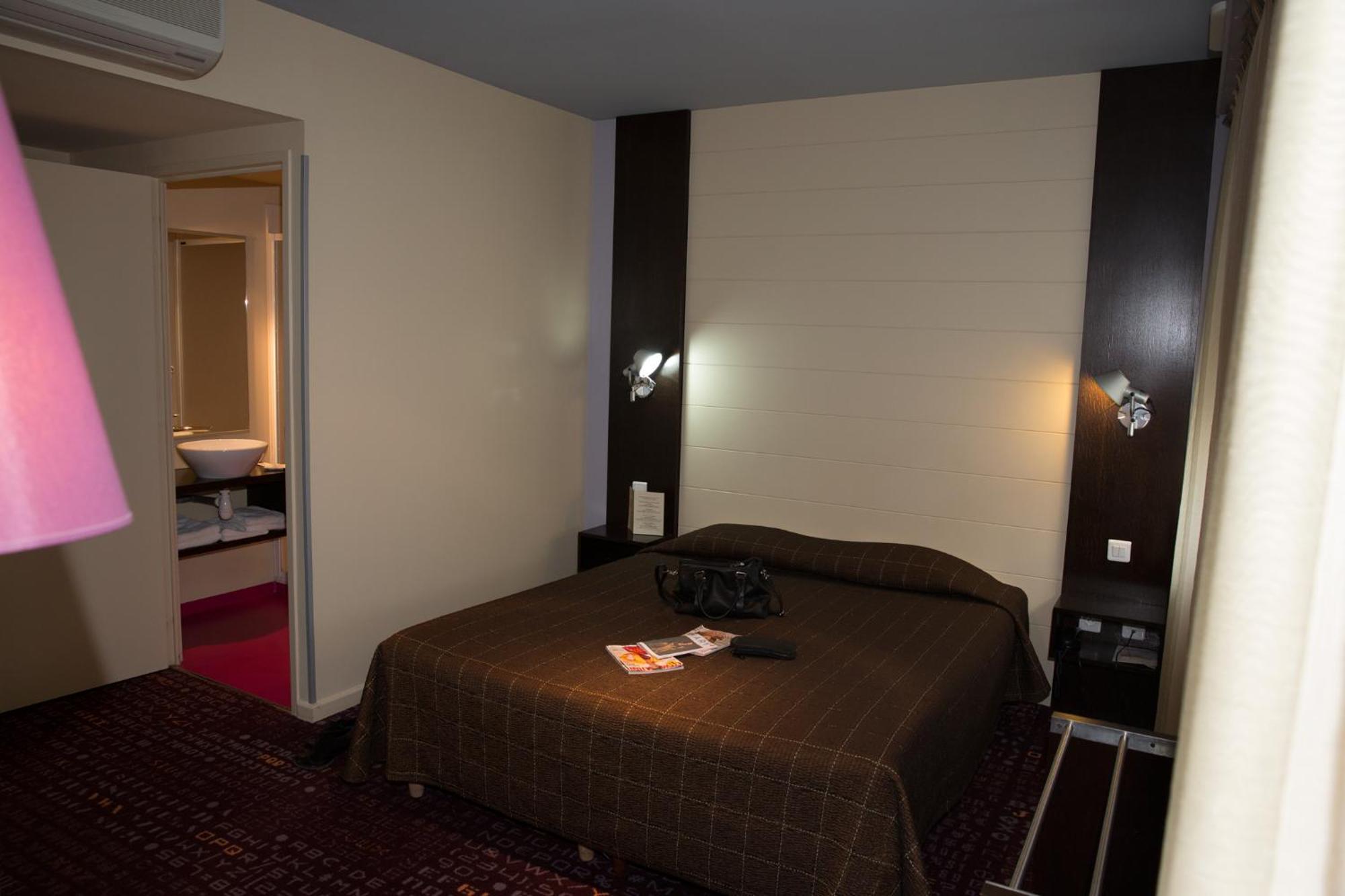 Le Ceitya Hotell Saint-Gilles-Croix-de-Vie Rum bild